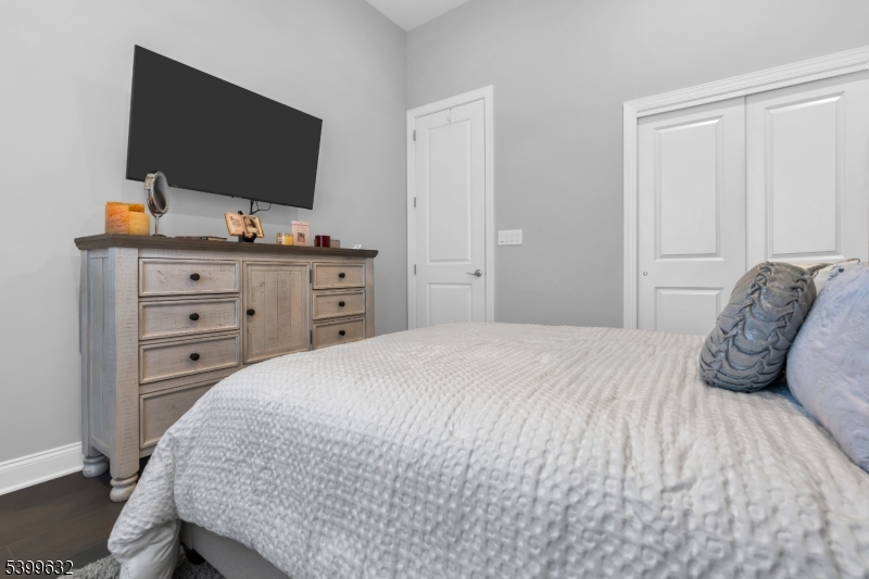 Regency At Flanders - Residential