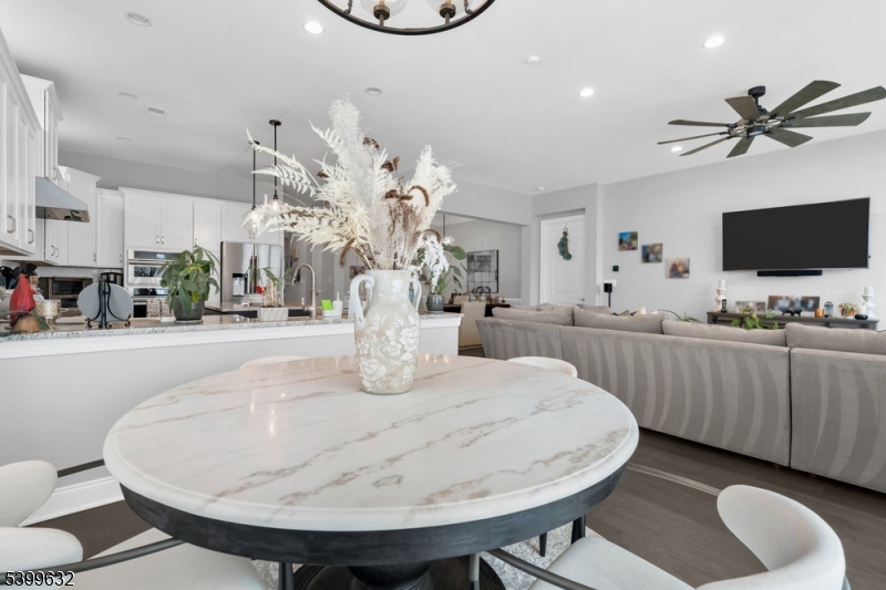 Regency At Flanders - Residential