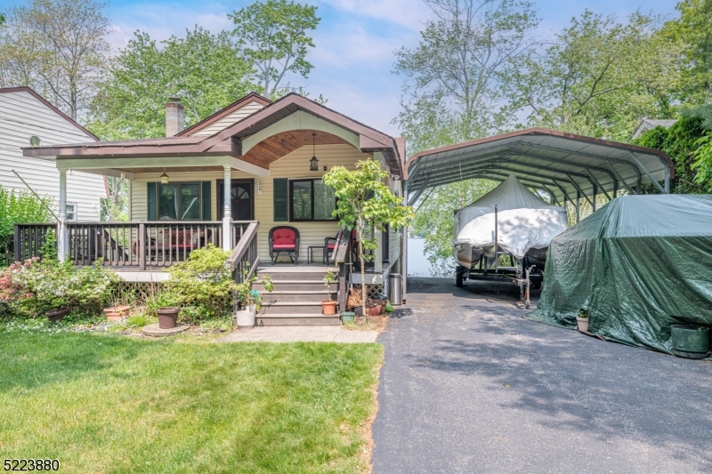 121 Lake Shore Dr, West Milford Twp., NJ 07421 - MLS#: 3846499
