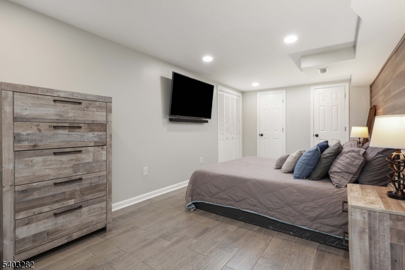 Valley Rd. School - Residential