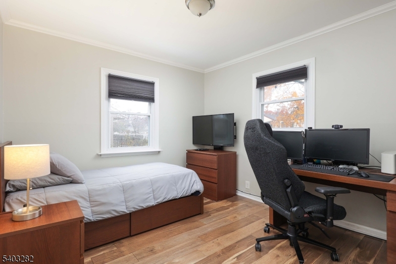 Valley Rd. School - Residential