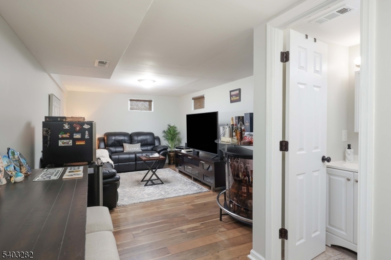 Valley Rd. School - Residential