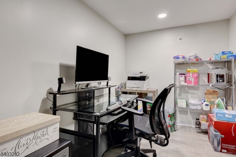 Valley Rd. School - Residential