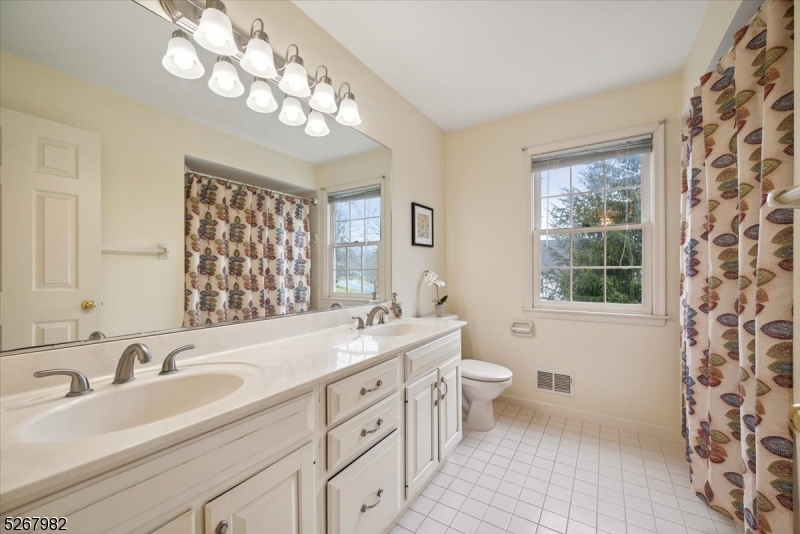 DRAKEWICK - Residential