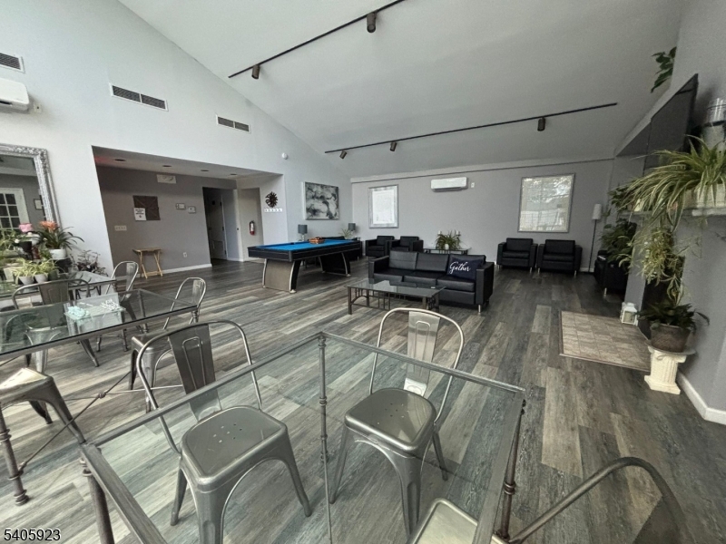 Mountain Club - Residential