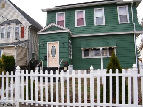 239 Nesbit Ter Irvington Twp. NJ 07111
