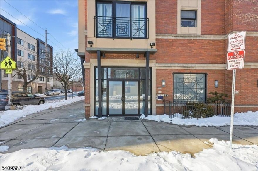 Welcome to modern living in the heart of Newark. This stylish one-bedroom condo, built in 2020, combines contemporary design with everyday comfort in a well-maintained elevator building. Inside, high ceilings and oversized windows fill the space with natural light, creating a bright and airy atmosphere. The open living and dining area flows into a sleek kitchen with stainless steel appliances, granite countertops, and ample cabinetry. Hardwood floors run throughout, while generous closets and smart storage solutions make the layout both functional and inviting.The location offers the perfect balance of urban convenience and neighborhood charm. Enjoy easy access to Branch Brook Park and its famous cherry blossoms, as well as the Newark Museum of Art. Major medical centers, including University Hospital, are nearby, and the Prudential Center is just a short trip away for sports, concerts, and events. Commuters will appreciate nearby NJ Transit and PATH connections, along with quick access to major highways for travel throughout North Jersey and into NYC. The neighboring city of Harrison is also close by, featuring Red Bull Arena and a growing waterfront district with dining and nightlife. This home is ideal for those seeking modern finishes, great storage, and a connected lifestyle.