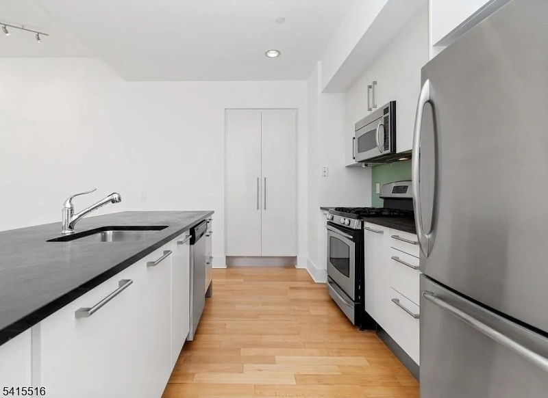 Bergen-Lafayette - Residential Lease