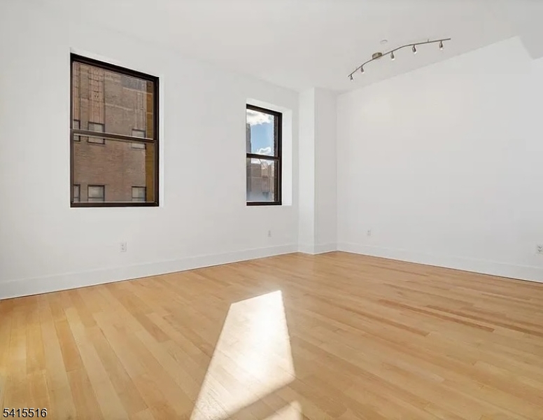 Bergen-Lafayette - Residential Lease