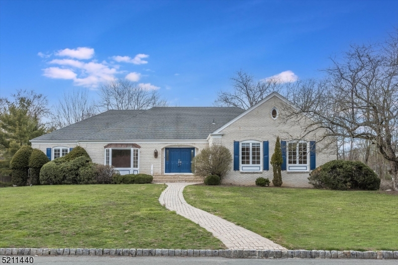 DEERFIELD - Residential Lease