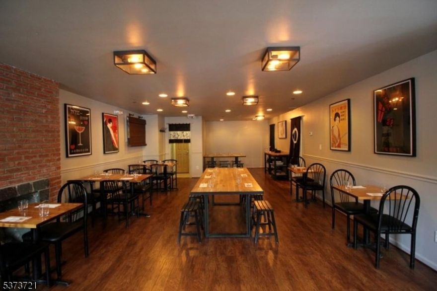 Great 5 unit building