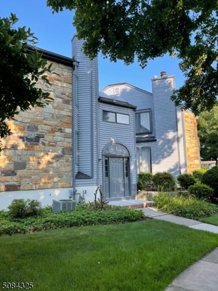 Hastings Square - Residential Lease