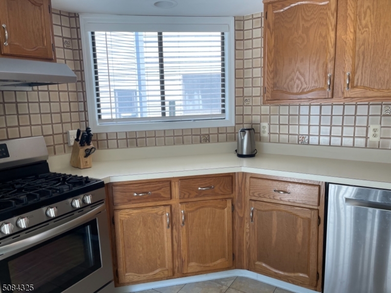 Hastings Square - Residential Lease