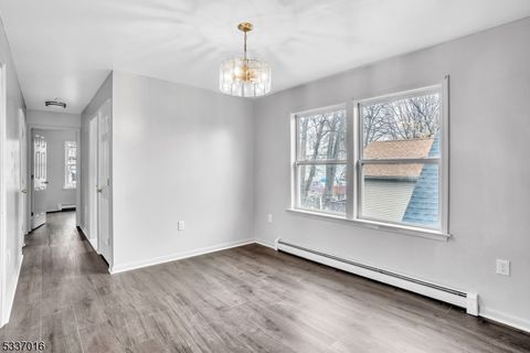 MLS: 3944930
