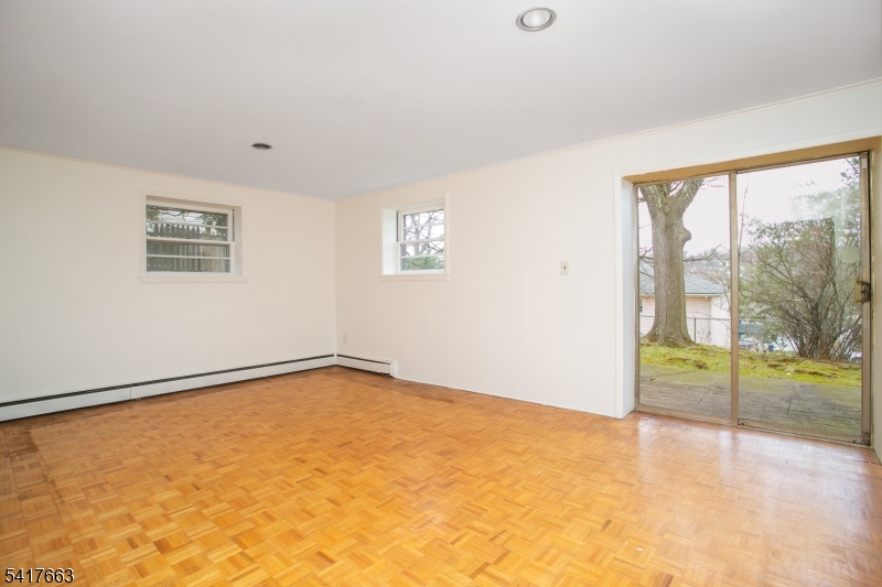 Englishtown - Residential