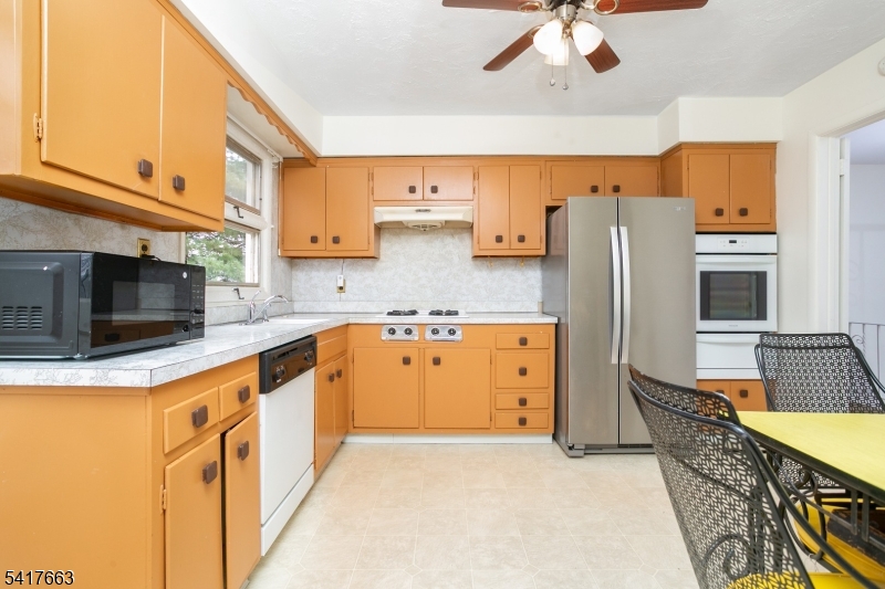 Englishtown - Residential