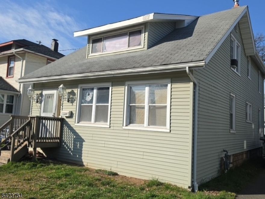 Cozy, Spacious colonial,  located in a pristine location w/ 4 Bedrooms, 2.5 Baths, Living room, formal Dining room,Eat in Kitchen, large yard, 1 detached garage. The sale is "Strictly  As is condition"