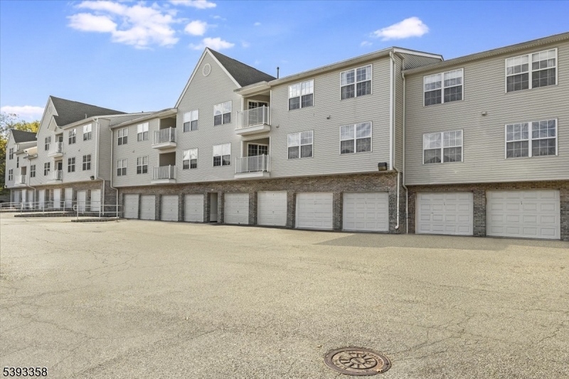 PARKSIDE - Residential