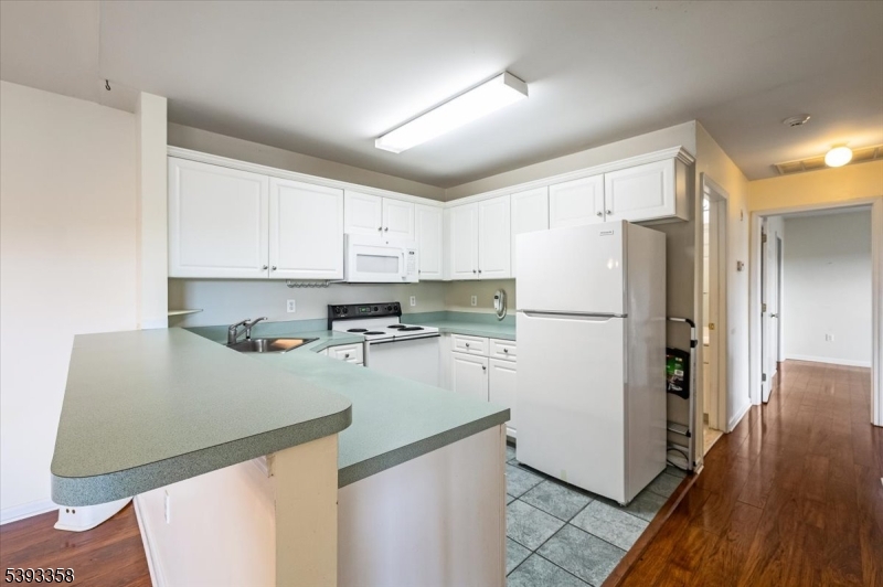 PARKSIDE - Residential