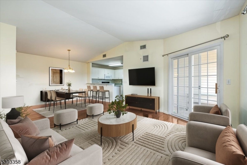 PARKSIDE - Residential