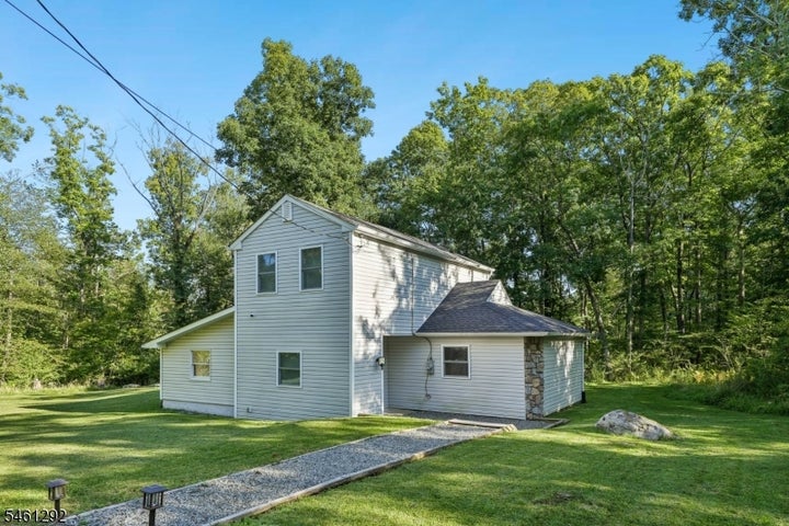 Photo 1 of 38 — 4 Quail Rd, Sparta Twp., NJ 07871