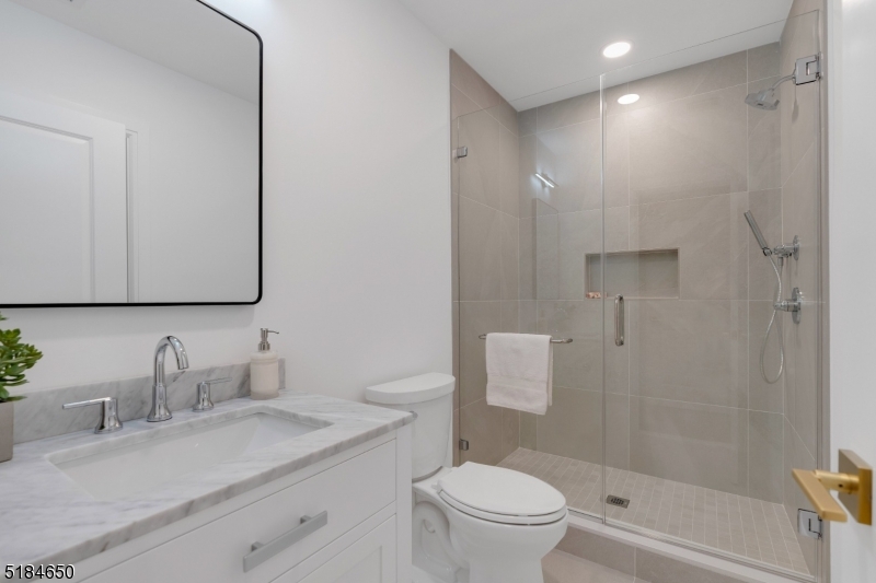 CHESTNUT HILL - Residential