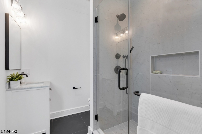 CHESTNUT HILL - Residential