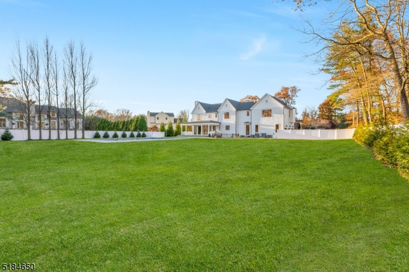 CHESTNUT HILL - Residential