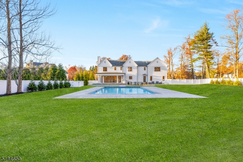 CHESTNUT HILL - Residential