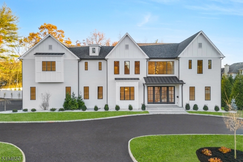 CHESTNUT HILL - Residential