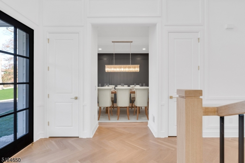 CHESTNUT HILL - Residential