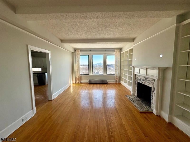 Mt. Prospect Manor - Residential Lease