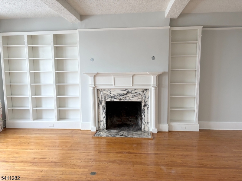 Mt. Prospect Manor - Residential Lease