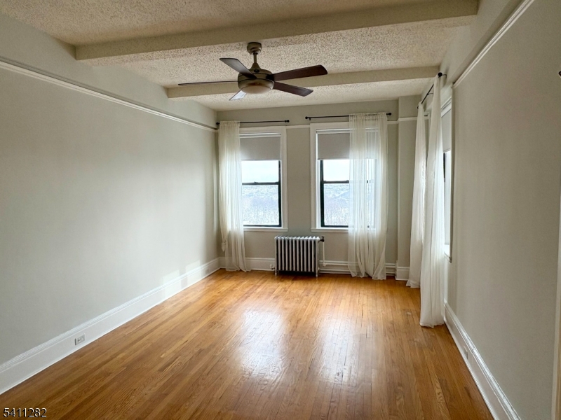 Mt. Prospect Manor - Residential Lease