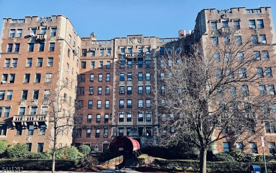 Beautiful 1 bedroom  rental in exquisite Pre-War building.  Ready for immediate occupancy. This unit has NYC skyline view, spacious living room with fireplace and built-in bookcase.  Situated in Forest Hills neighborhood with public transportation right outside the  front of the building.  Assigned parking spot and storage unit included.  Credit report required