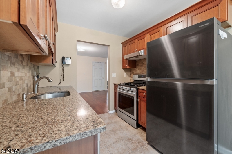 Montgomery Hills - Residential