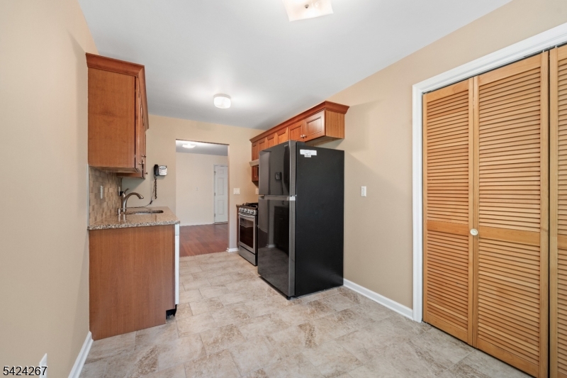 Montgomery Hills - Residential