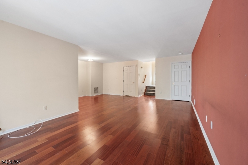 Montgomery Hills - Residential