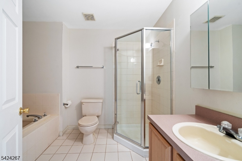 Montgomery Hills - Residential