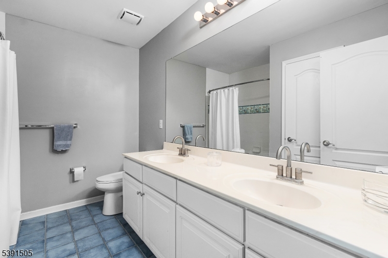 Greenwich Hills - Residential