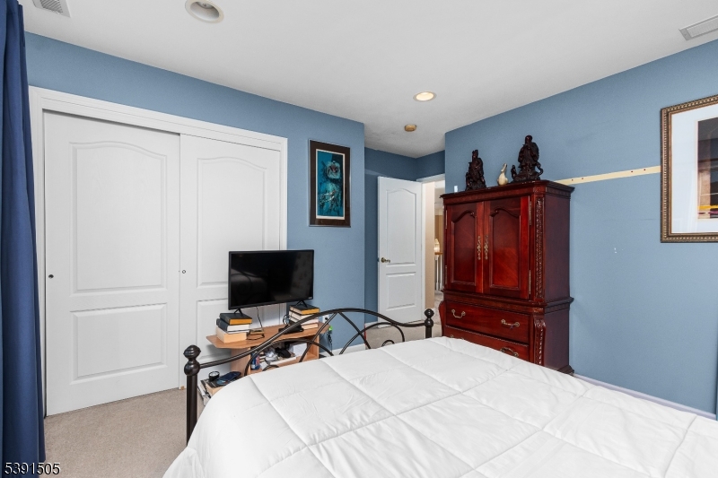 Greenwich Hills - Residential