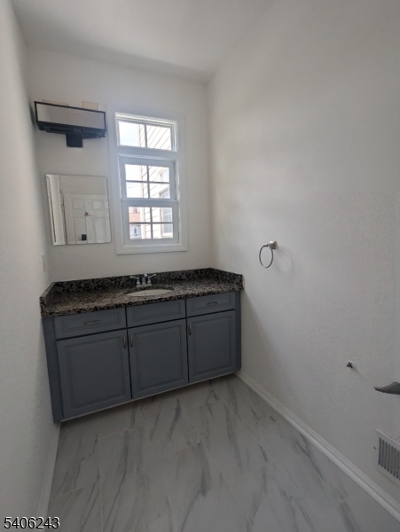 Maplewood Crossings - Residential Lease