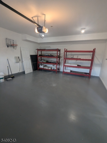 Maplewood Crossings - Residential Lease