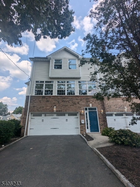 Maplewood Crossings - Residential Lease