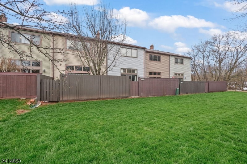 Brookside Square - Residential