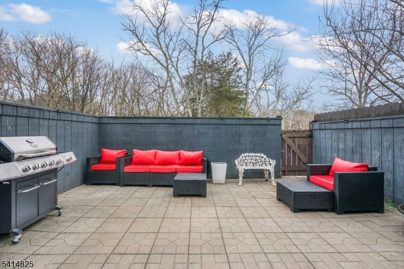 Brookside Square - Residential