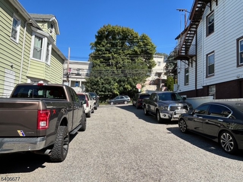 North Bergen - Residential Income