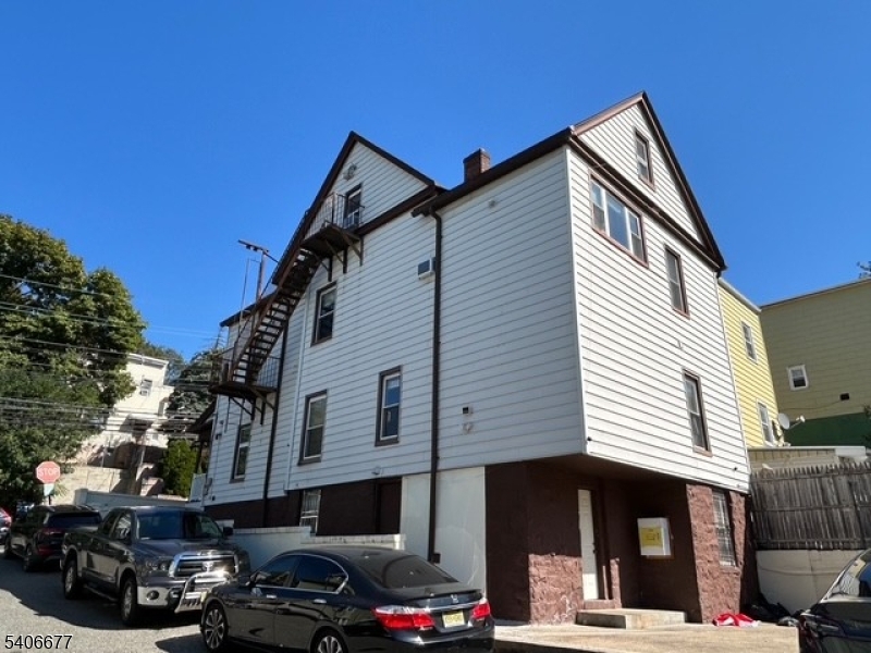 North Bergen - Residential Income