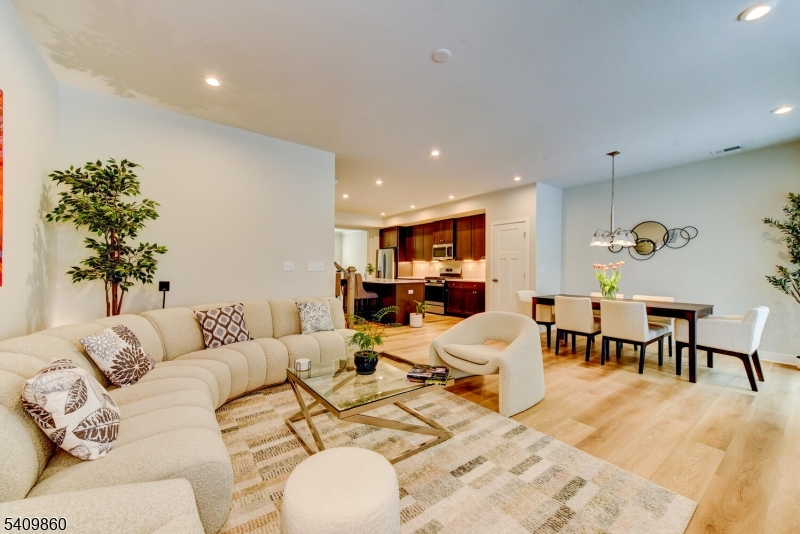 Promenade at Somerset - Residential