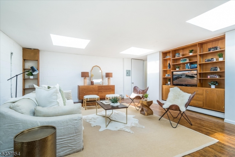 The Hill - Residential